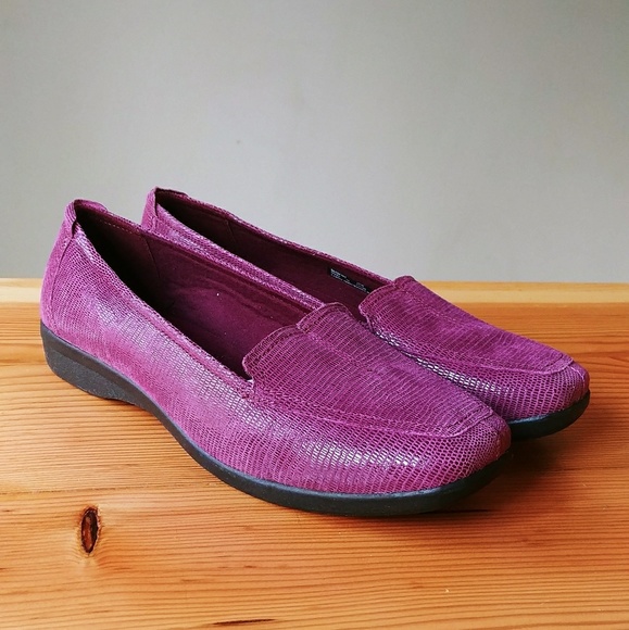 clarks purple